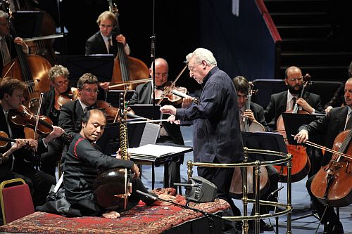 Nishat Khan performs with David Atherton and the BBC National Orchestra of Wales at the BBC Proms Copyright: BBC/Chris Christodoulou